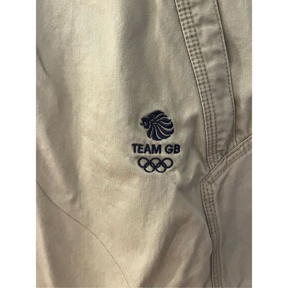 GBT Olympic Tan Bermuda Cargo Shorts sz L EUC - Picture 2 of 8